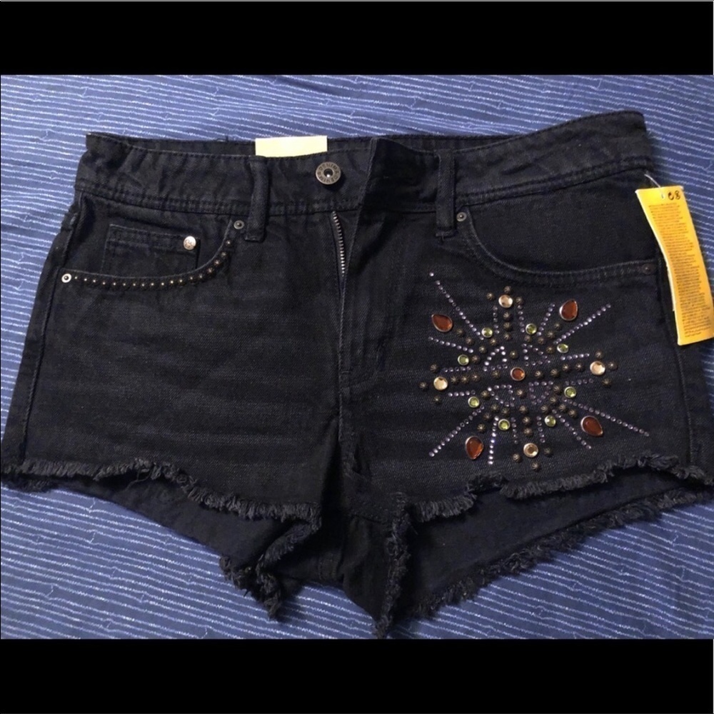 🤩H&M - Brand New with tag Short jean by H&M
